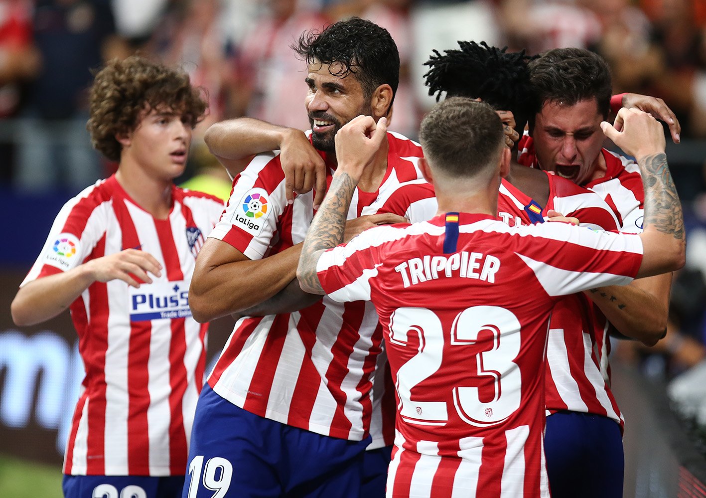 Los aficionados del Atlético de Madrid esperan un milagro en la Champions League